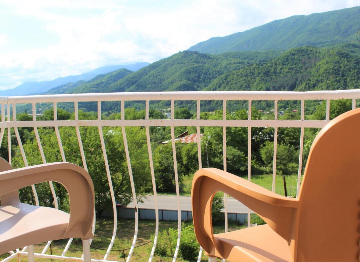 Guest House Racha Ambrolauri Dış mekan fotoğraf